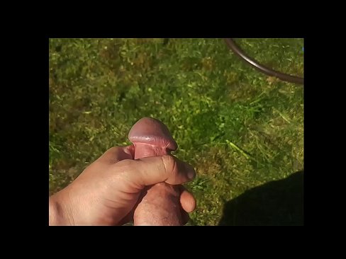 ❤️ Bidh hottie a 'faighinn a pussy pinc fucked agus cums le squirt ann an gàrradh samhraidh ❤️ Porno aig gd.myteporn.ru ﹏