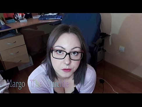 ❤️ Nighean gnèitheach le speuclairean a’ suirghe Dildo gu domhainn air a’ chamara ❤️ Porno aig gd.myteporn.ru ﹏