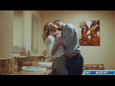 ❤️ Nuair a bhios fionn mòr gad mhealladh ann an seòmar fois poblach ❤️  Porno  aig gd.myteporn.ru ﹏